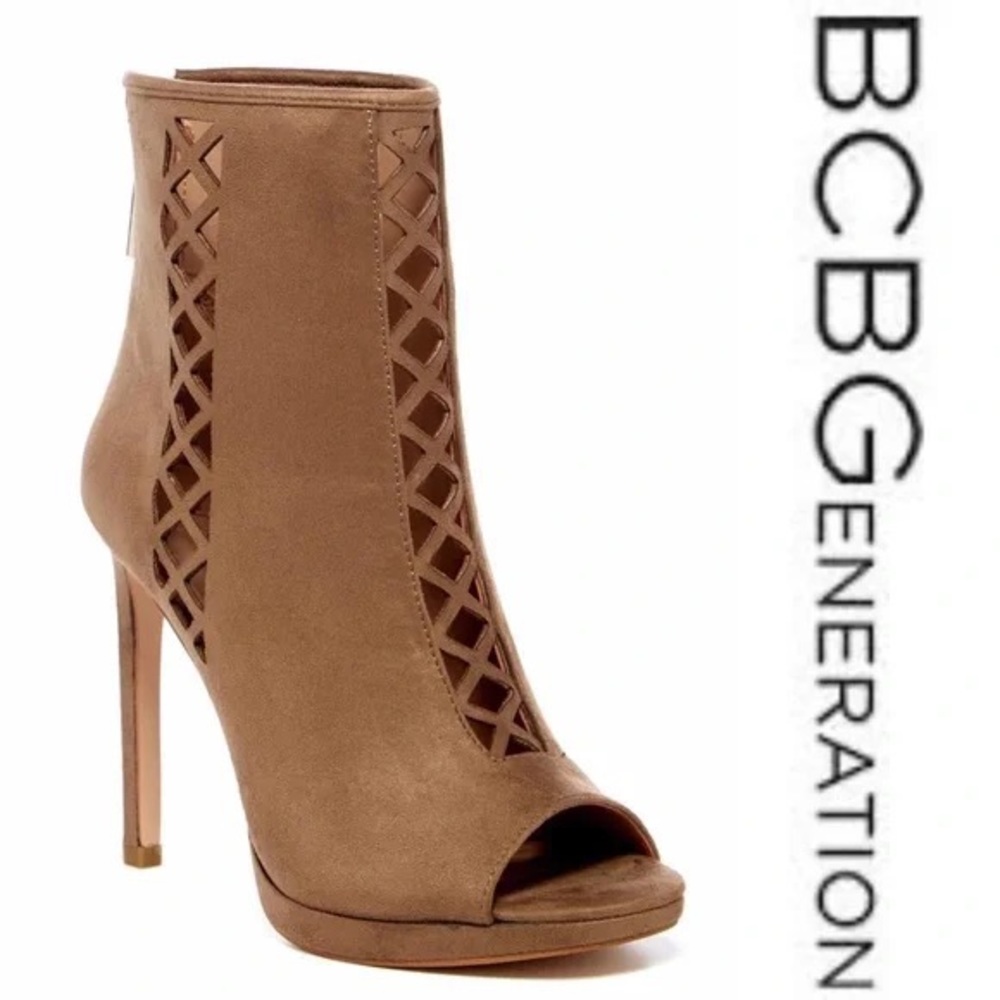 🆕❗️BCBGeneration Delaney Faux Suede Peep Toe Stiletto Booties Size 6